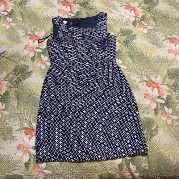 nine west navy blue dress Nine West Navy Blue Midi Dress 1X (16-18)